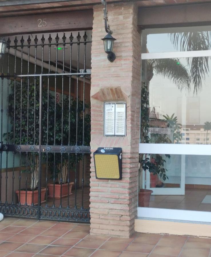 Apartamento Omega Ll Apartment Torremolinos Luaran gambar